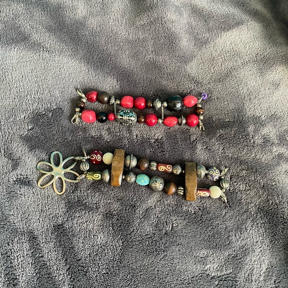 Bumble bracelets